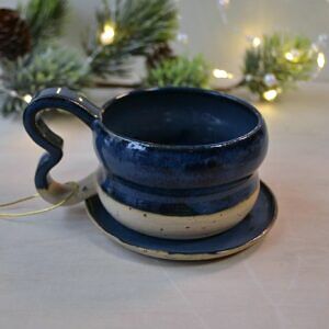 Filiżanka ze spodkiem - granat