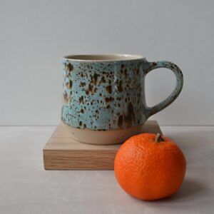 Kubek niebieski w ciapki